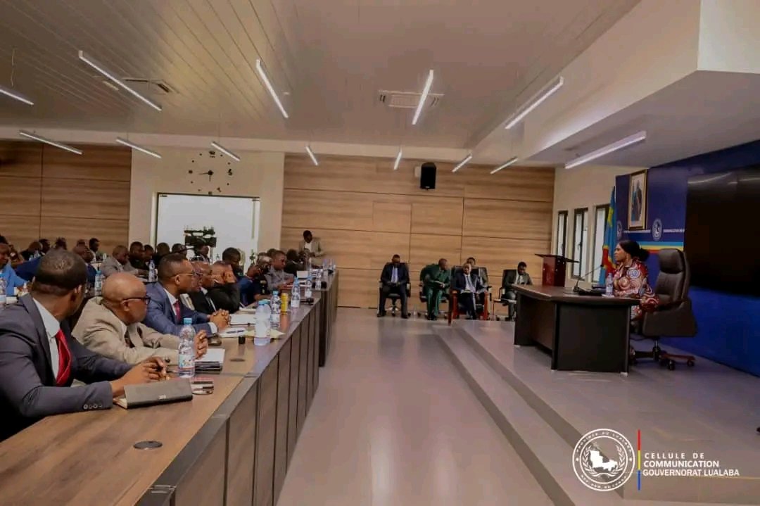 LUALABA : PRÉSENTATION DE NOUVEAUX DIRECTEURS PROVINCIAUX DE LA DGRAD ET DGDA. FIFI MASUKA ANNONCE LA DÉCLARATION DÉSORMAIS LOCALE DES MARCHANDISES IMPORTÉES ET EXPORTÉES