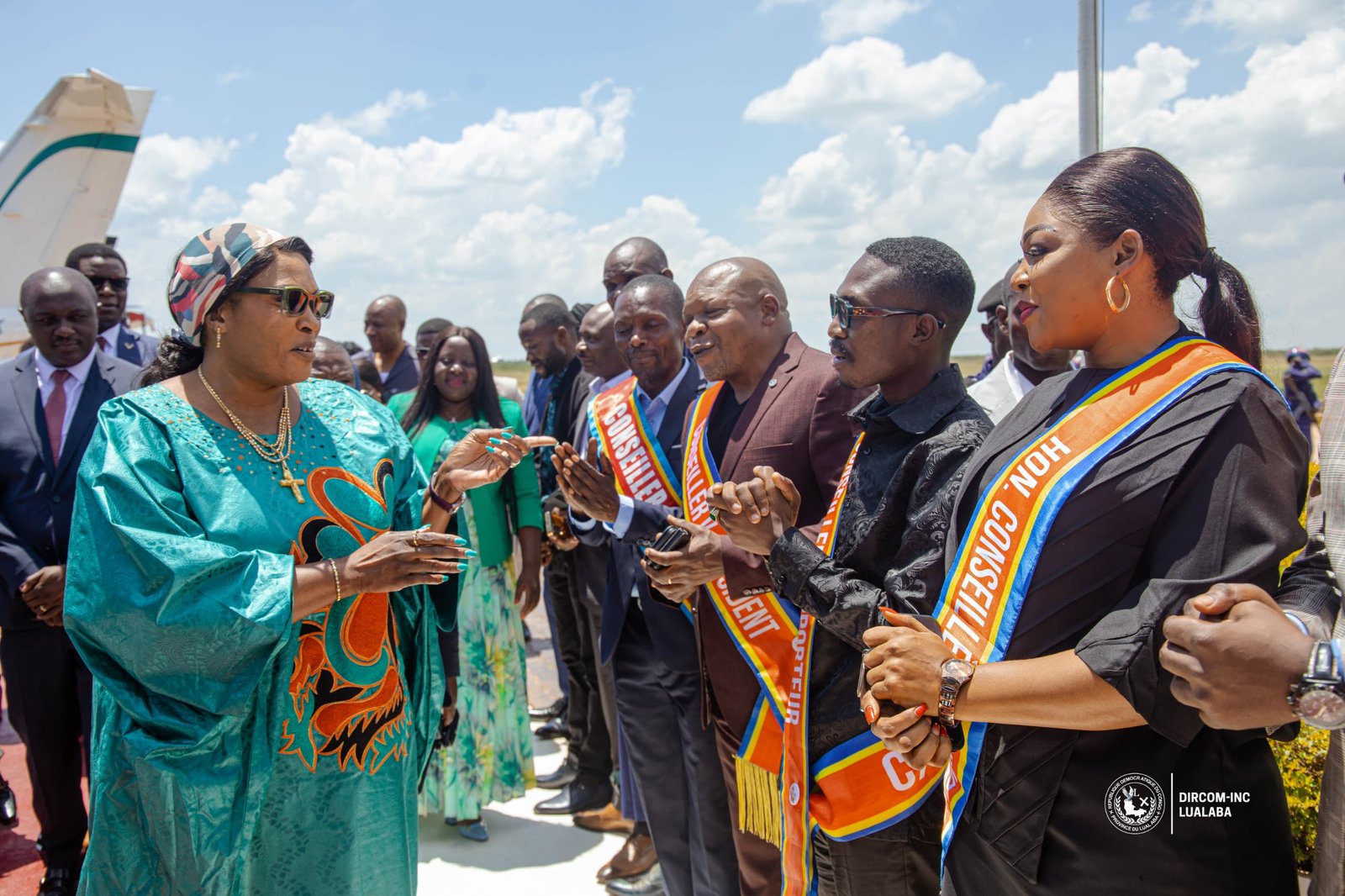 FIFI MASUKA REGAGNE SA PROVINCE, APRÈS SON SÉJOUR À KINSHASA