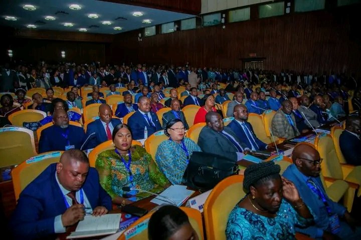 RDC KINSHASA/ASSEMBLÉE NATIONALE OUVERTURE SOLENNELLE DE LA NOUVELLE LEGISLATURE FIFI  MASUKA SAINI ET LES ÉLUS DE SA PLATEFORME POLITIQUE AU PALAIS DU PEUPLE