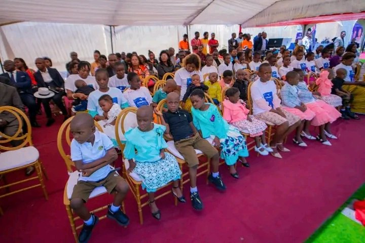 Fifi MASUKA dote le Lualaba d'un orphelinat moderne, cadre propice pour l'hébergement et l'encadrement des enfants sans parents. La cérémonie inaugurale a eu lieu ce jeudi 15 mars 2024