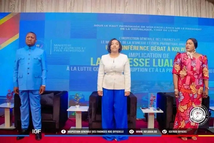 CAMPAGNE DE SENSIBILISATION CONTRE LA CORRUPTION ET POUR L’EVEIL PATRIOTIQUE AU LUALABA. PLUS DE 2000 JEUNES REUNIS AU GRAND CHAPITEAU DE KOLWEZI DEVANT LA DÉLÉGATION DE L’IGF, LES AUTORITÉS PROVINCIALES ET LA MINISTRE NATIONALE DE LA JEUNESSE ET D’ÉVEIL 