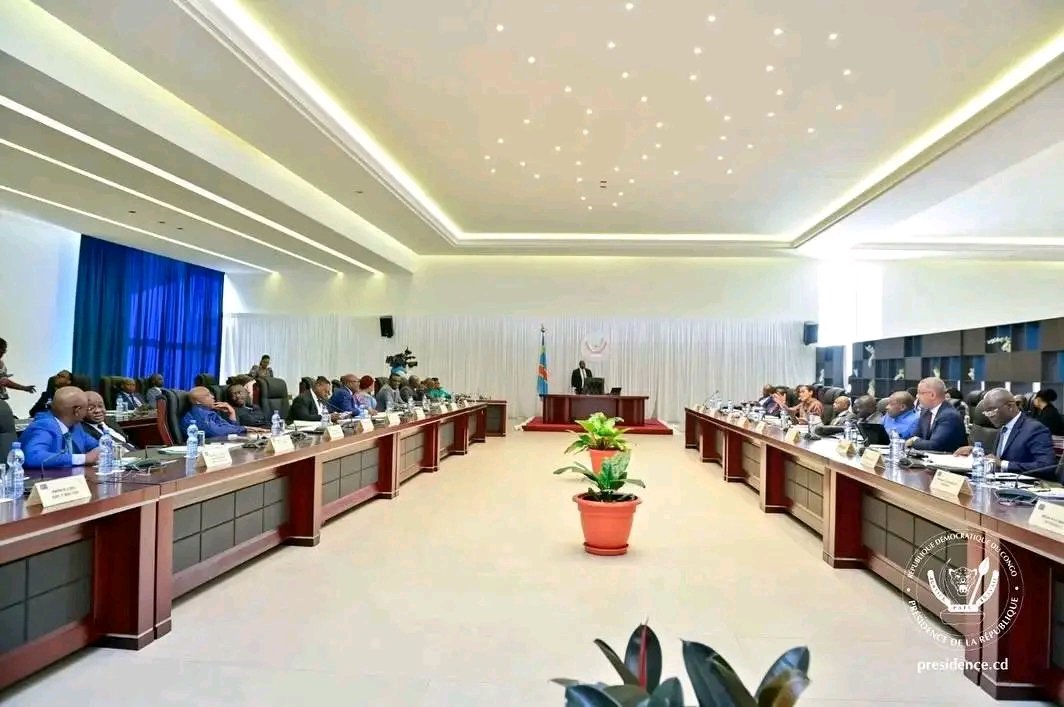 RDC-POLITIQUE : 47e CONSEIL DES MINISTRES: LE PRÉSIDENT FELIX TSHISEKEDI PRÉSIDE LA SÉANCE DEPUIS KOLWEZI