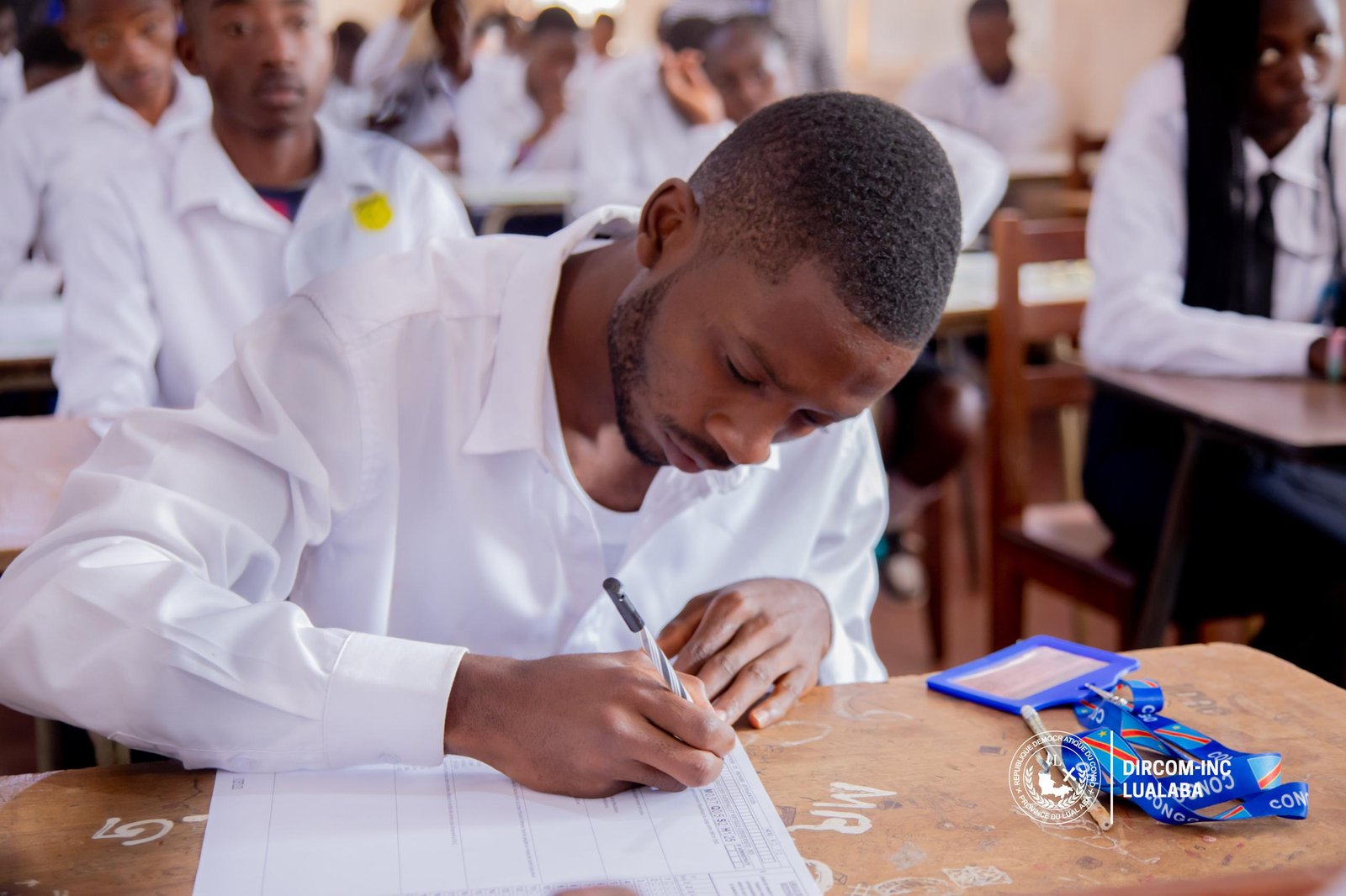 LUALABA-ÉDUCATION : LE VICE-GOUVERNEUR CLEMENT MUFUNDJI LANCE LA 59E ÉDITION DE L’EXAMEN  D’ETAT